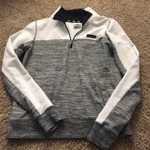 VS Quarter Zip Up.